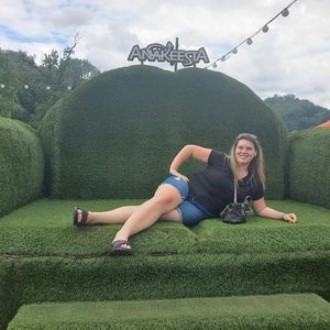 Meet your Posher, Kayla